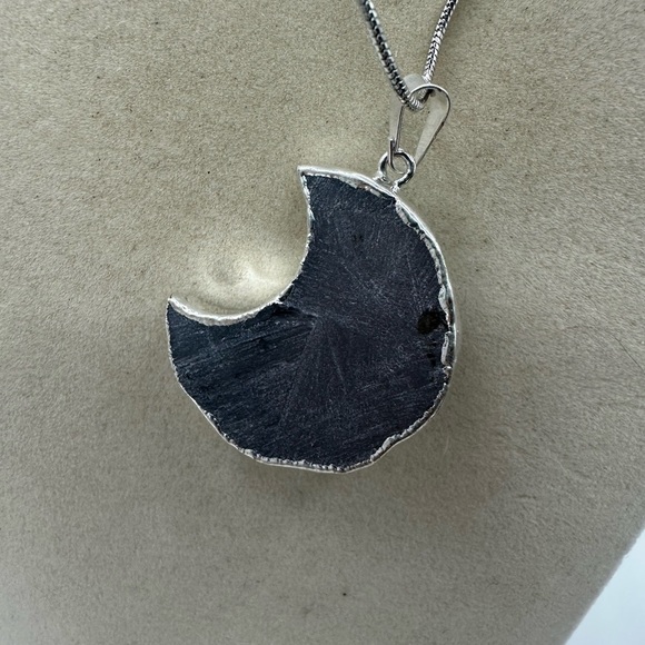 Silver Plated Druzy Amethyst Crescent Moon Pendant Necklace on Snake Chain - Picture 4 of 6